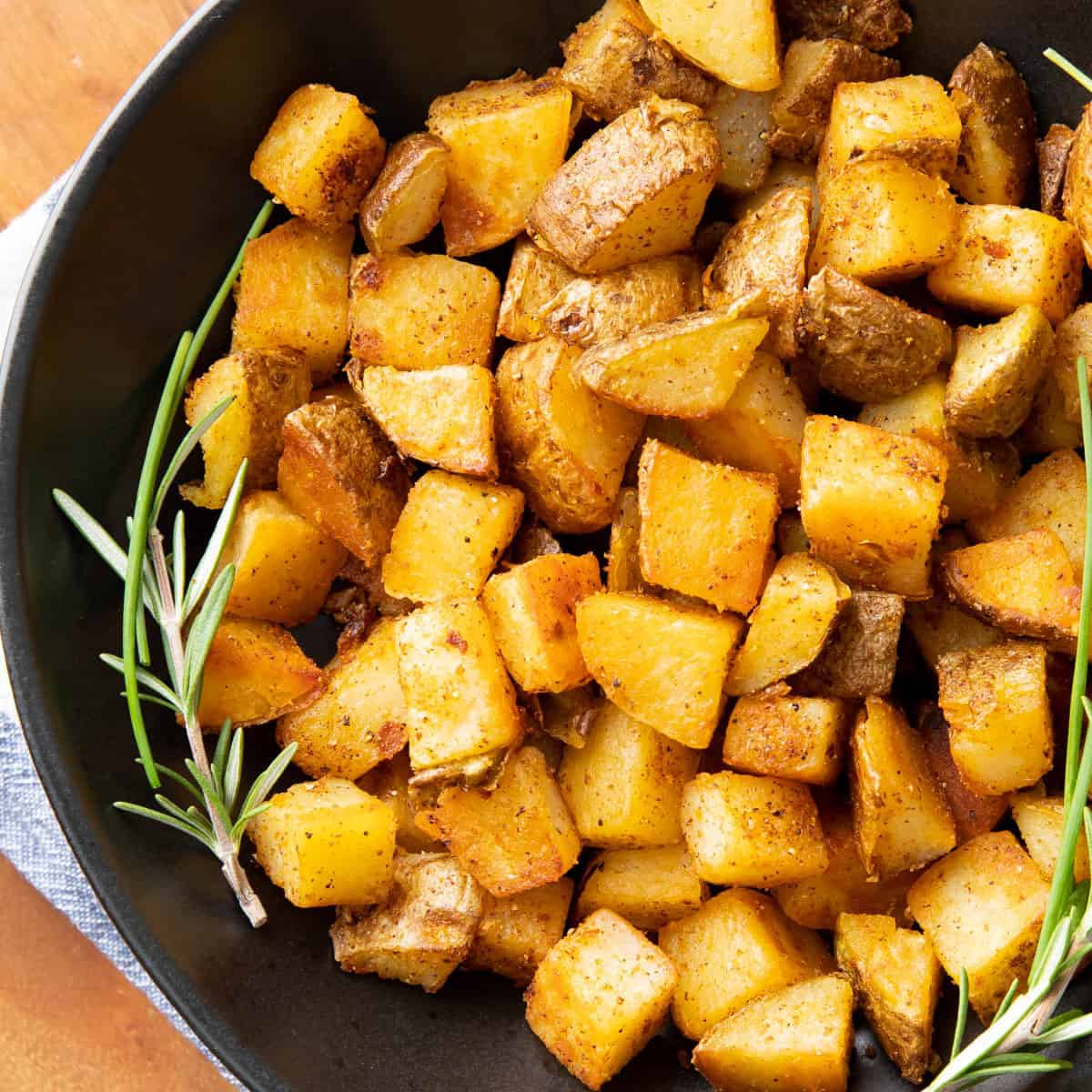 How to Make Breakfast Potatoes {Crispy!}