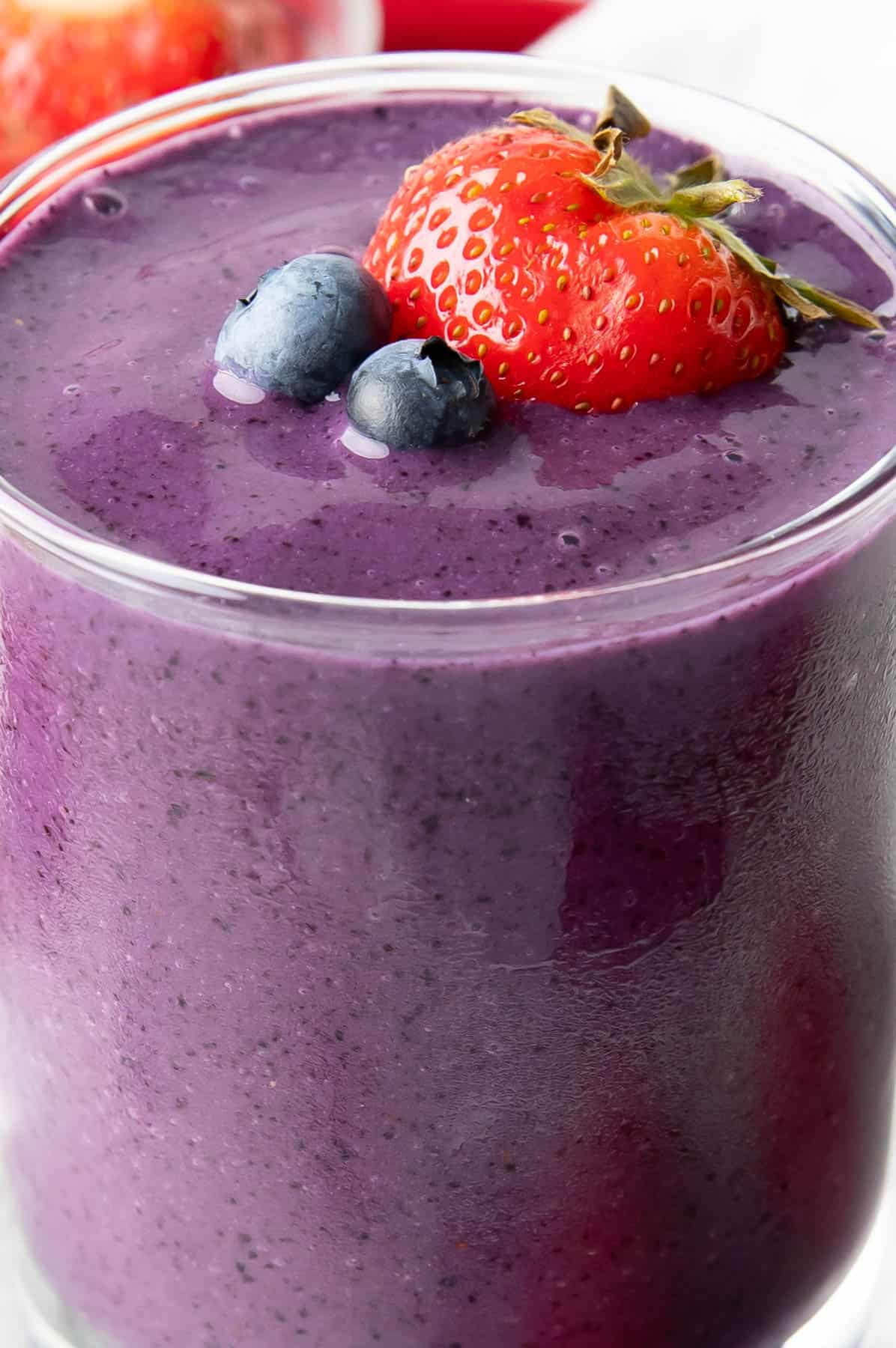 Strawberry Blueberry Smoothie  Simple and Healthy Smoothie Recipe