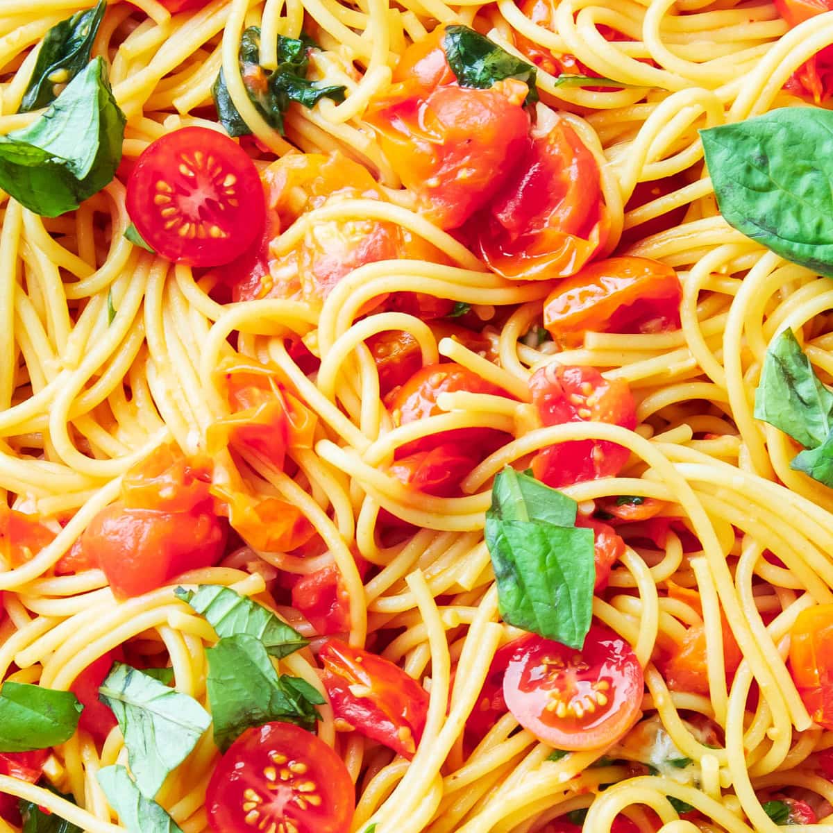 super close up photo of this Italian dinner recipe to show al dente spaghetti