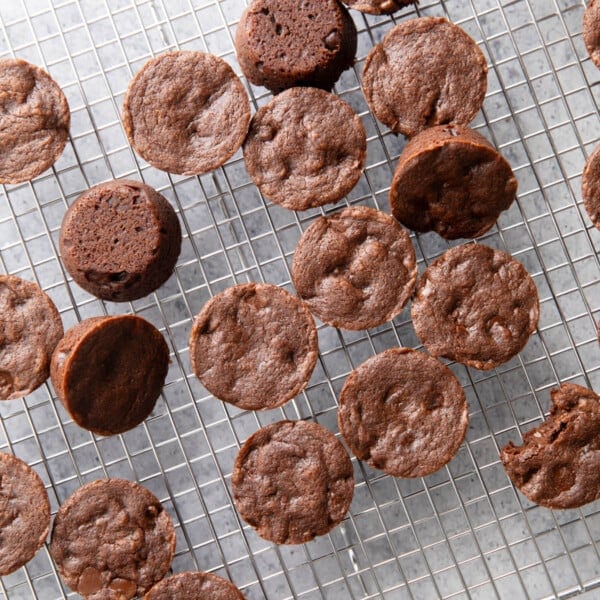 Brownie bites cooling on a cooling rack