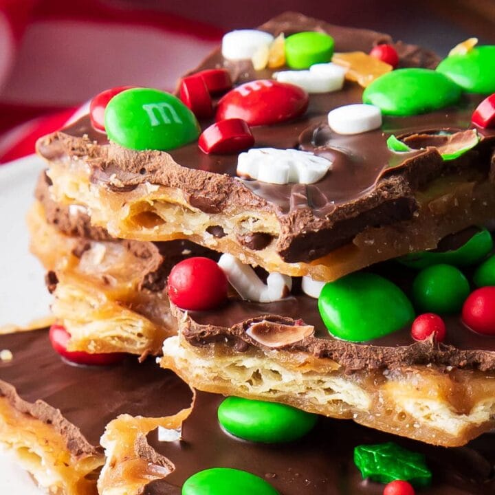 40 easy christmas treats recipes best holiday treats beaming baker