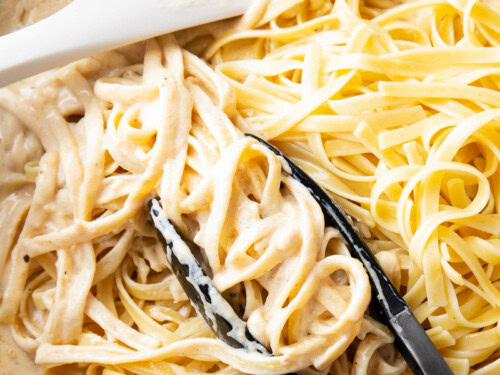 Alfredo Sauce Recipe With Nutmeg: Creamy, Rich & Easy Delight