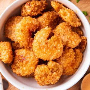 easy bang bang shrimp with fried breaded coating and juicy shrimp tossed in creamy bang bang sauce