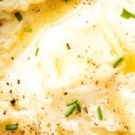 Quick and Easy Mashed Potatoes long Pinterest image.